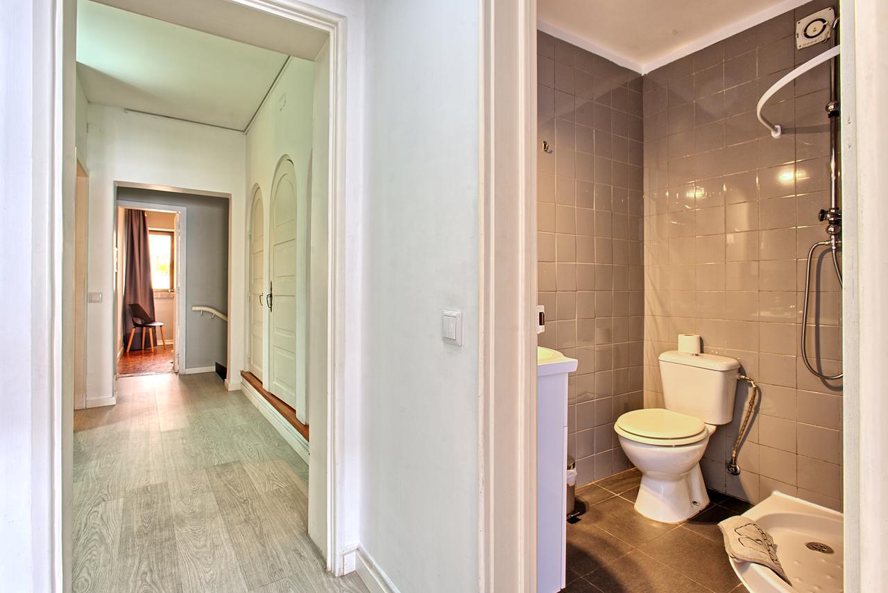 Sao Pedro 30 Guests Apartment Lisbon Exterior photo